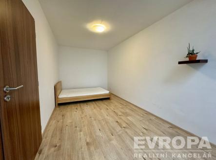 . | Pronájem bytu, 1+kk, 33 m²