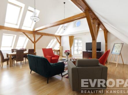 . | Pronájem bytu, 3+1, 95 m²