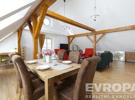 . | Pronájem bytu, 3+1, 95 m²