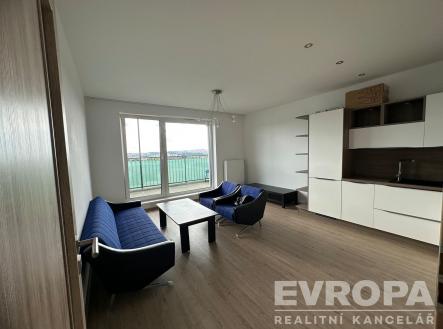. | Pronájem bytu, 2+kk, 70 m²