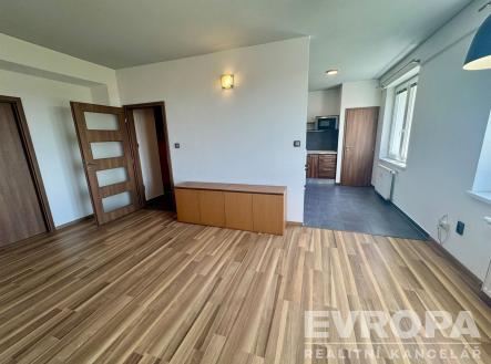 . | Pronájem bytu, 2+kk, 54 m²