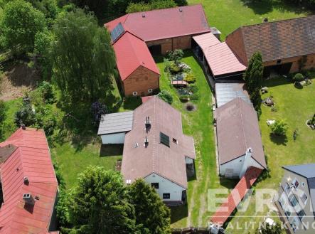 . | Prodej - zemědělský objekt, 3 008 m²