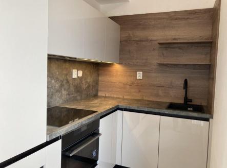 Pronájem bytu, 1+kk, 34 m²