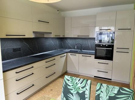 Prodej bytu, 4+1, 76 m² obrázek