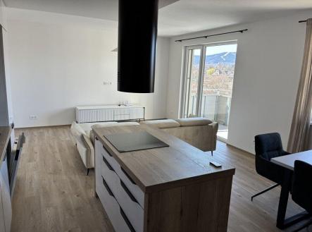 Pronájem bytu, 3+kk, 84 m²
