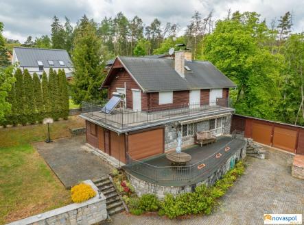 Fotka 2 | Prodej - dům/vila, 418 m²