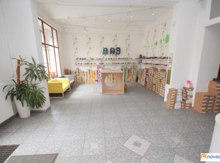 Fotka 4 | Pronájem - obchodní prostor, 102 m²