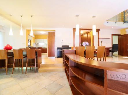 foto: 4 | Prodej - dům/vila, 299 m²