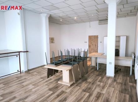 3.jpg | Pronájem - kanceláře, 46 m²