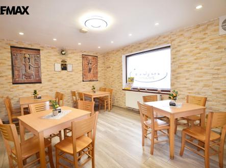 vycep2.jpg | Pronájem - restaurace, 250 m²
