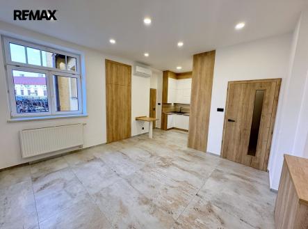 2.jpg | Pronájem bytu, 1+kk, 34 m²