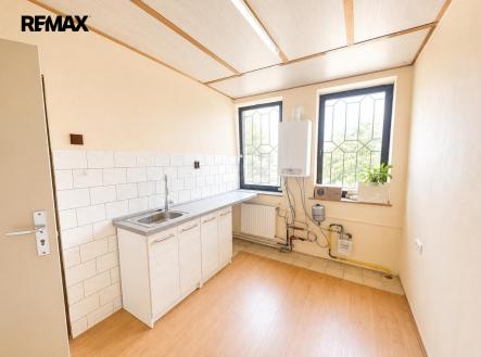 whatsapp-image-2026-05-07-at-16.35.101.jpeg | Pronájem - obchodní prostor, 53 m²