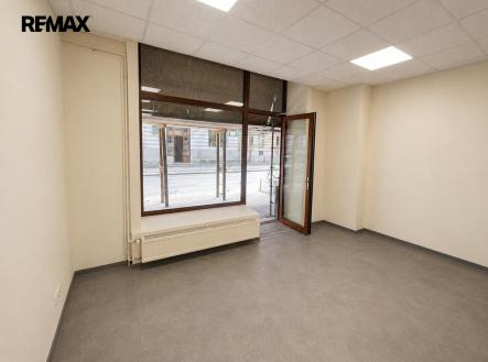 4whatsapp-image-2026-06-25-at-10.52.25.jpeg | Pronájem - obchodní prostor, 44 m²