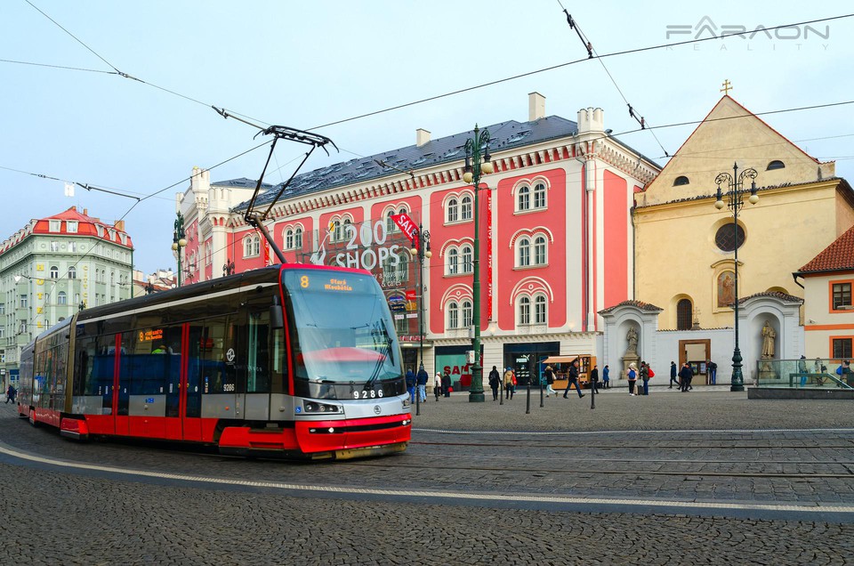 Pronájem kanceláře (660m2), Praha 1 - Revoluční