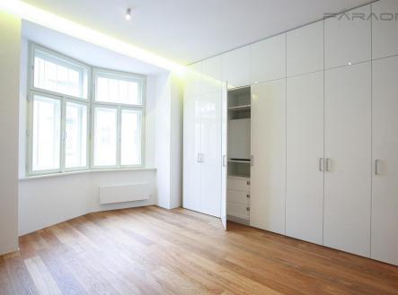 Pronájem bytu, 3+kk, 117 m²