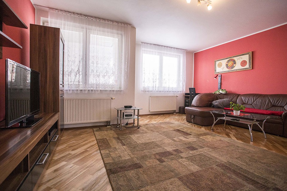 Vybavený byt 2+kk, 67m2, balkon, parking, Praha 10-Strašnice, Na Palouku