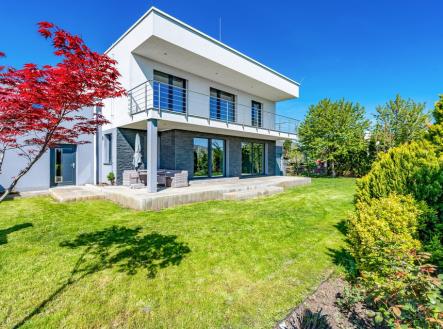 Prodej - dům/vila, 242 m²