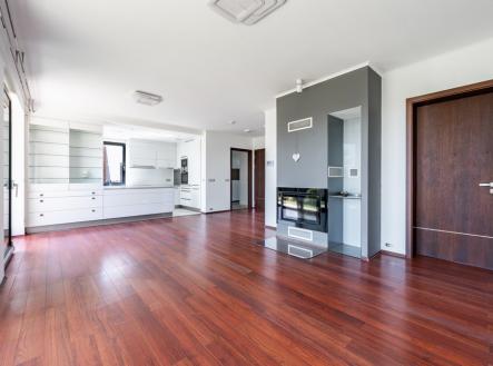 Prodej - dům/vila, 242 m²
