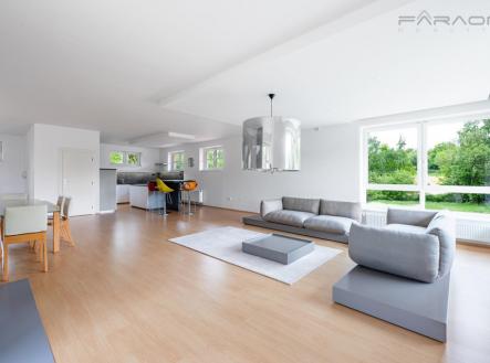 Prodej - dům/vila, 270 m²