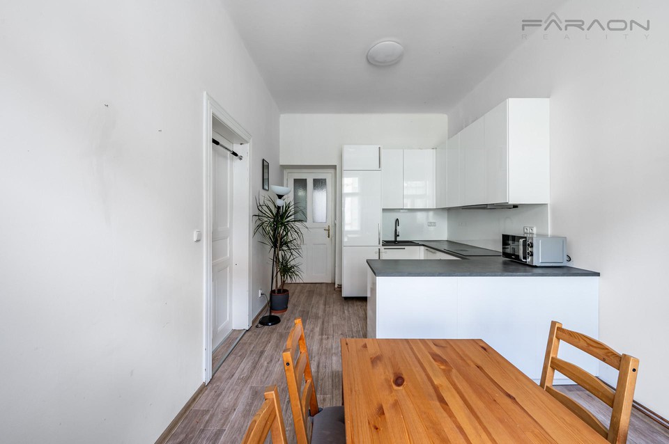 Pronájem bytu 3+kk, 80 m2, Praha 4 Nusle