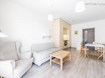 Pronájem bytu, 1+kk, 37 m²