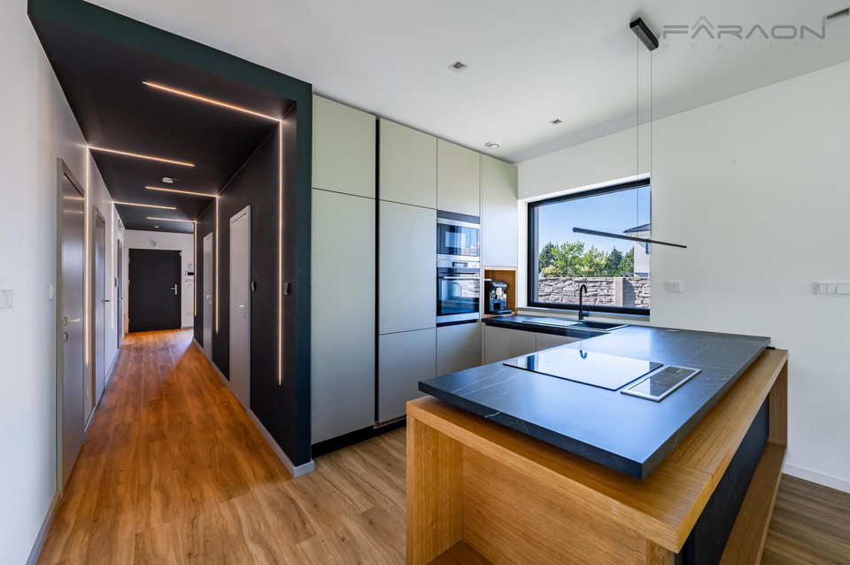 Prodej pasivního domu (A) s bazénem, Praha východ - Mukařov 