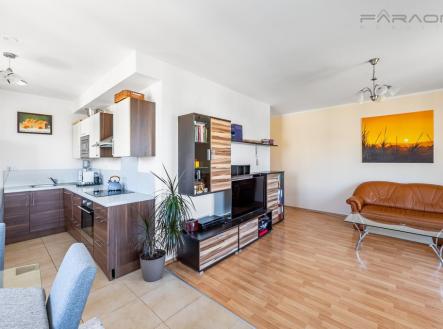 Pronájem bytu, 2+kk, 60 m²