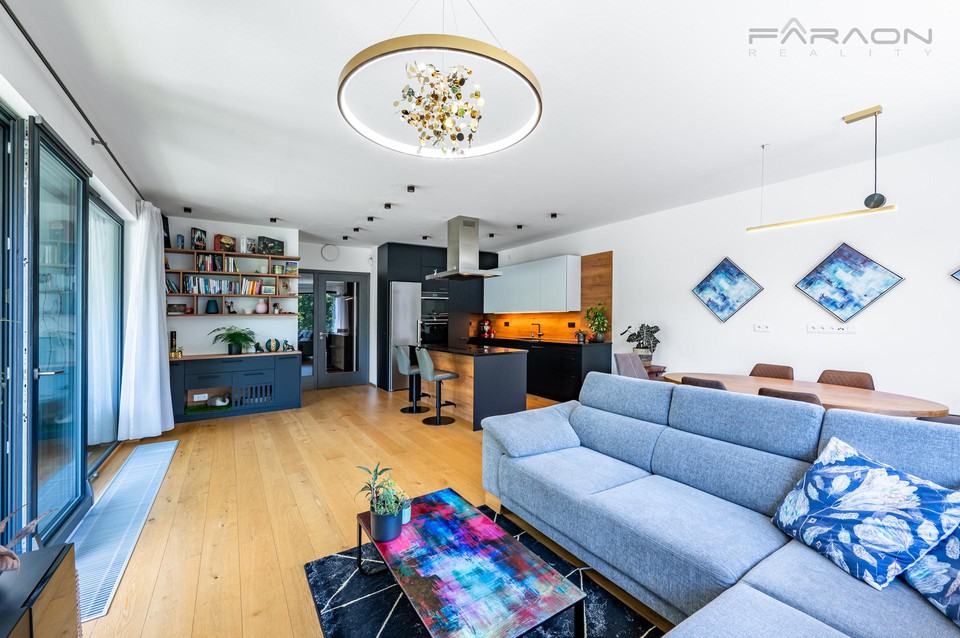 Prodej prémiového bytu 3+kk, 138 m2, terasa, sklep, 2 garážová stání, Praha 5 - Košíře