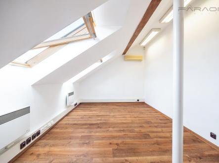 Pronájem bytu, 3+1, 94 m²