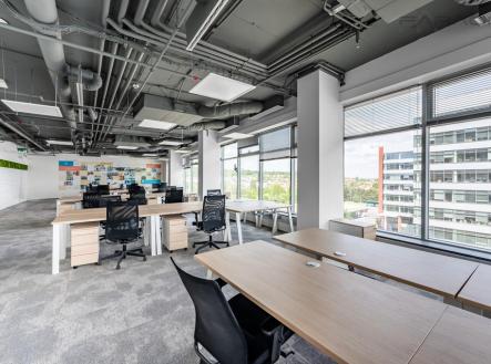 Pronájem - kanceláře, 173 m²