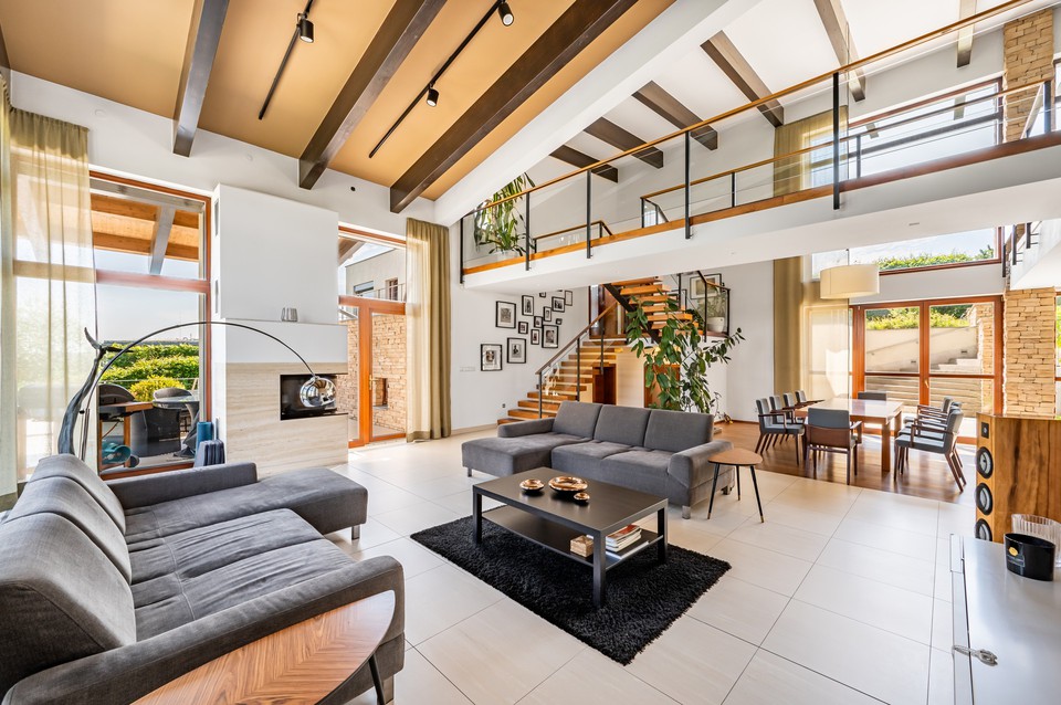 Prodej vily 11+1(674m2), pozemek 2276m2, Praha 5 - Velká Chuchle