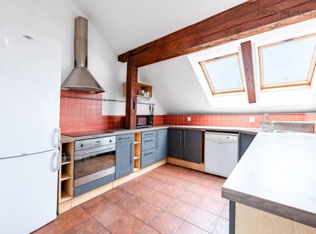 Pronájem bytu, 3+kk, 132 m²