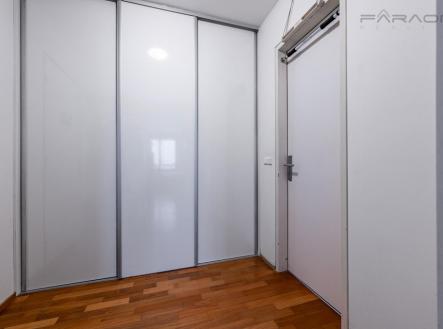 Pronájem bytu, 1+kk, 43 m²