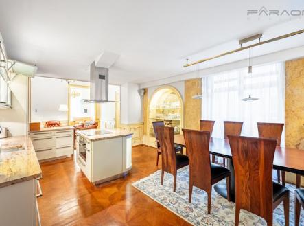 Prodej bytu, 4+kk, 142 m²