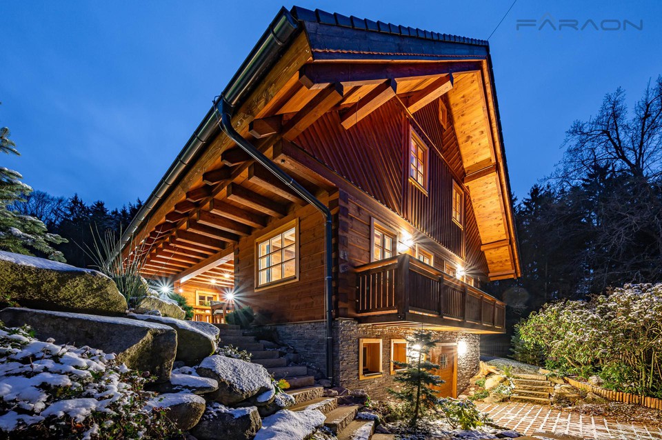 Prodej roubené chalupy 194 m2, pozemek 1001 m2, Kamenná Lhota - Borotín