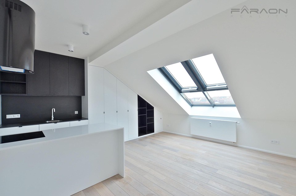 Pronájem 1kk, sklep, náměstí Jiřího z Poděbrad,Praha - Vinohrady