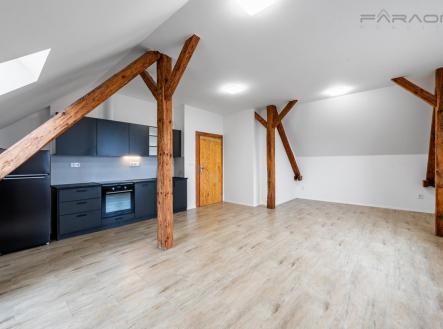 Prodej - komerční objekt, jiný, 550 m²