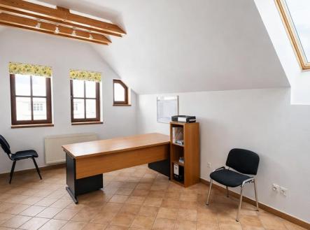 Pronájem - dům/vila, 160 m²