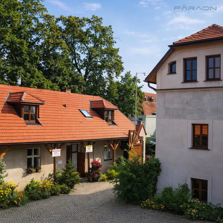 REZERVOVÁNO / Pronájem vily 160 m2, pozemek 54 m2, Praha 15