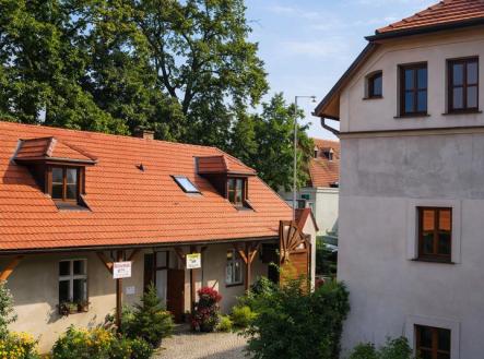 Pronájem - dům/vila, 160 m²