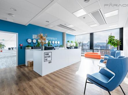 Pronájem - kanceláře, 800 m²