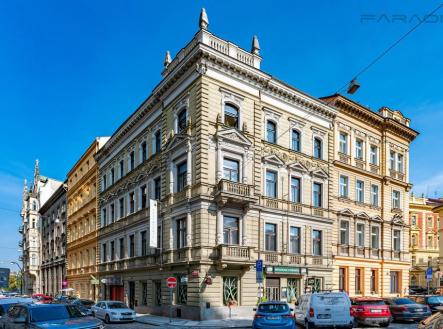 Pronájem - kanceláře, 212 m²