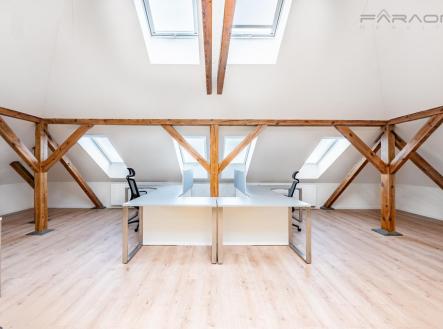 Pronájem - kanceláře, 86 m²