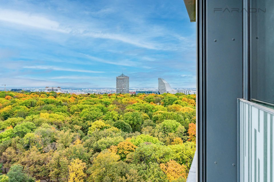 Prodej bytu 1+kk, klimatizace, parkovací místo, sklep, Garden Tower, Olšanská, Praha 3 - Žižkov