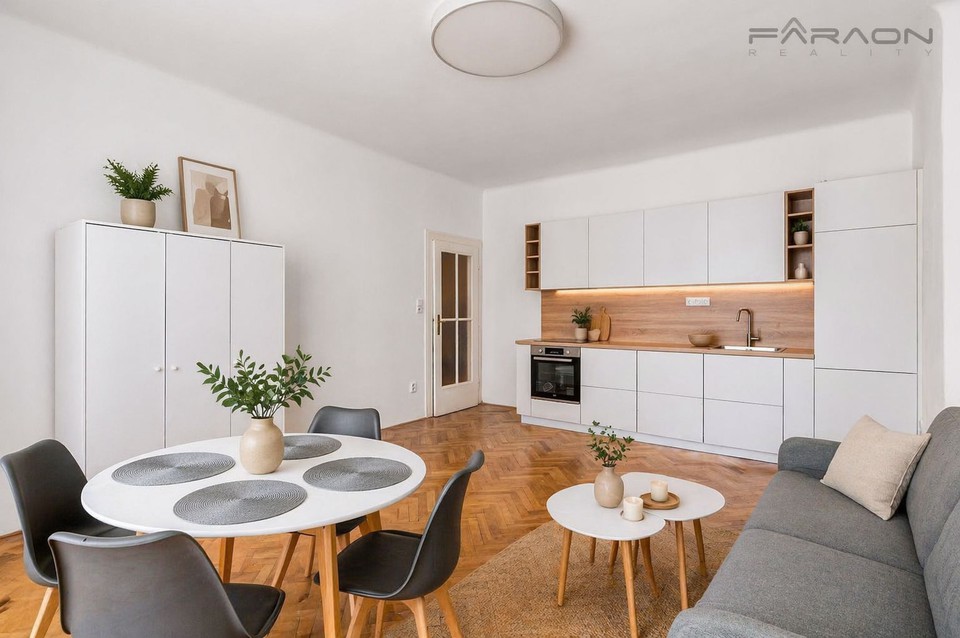 Prodej bytu 3+kk, 110 m2 + 2 balkony, Sokolovská, Praha 8 - Karlín