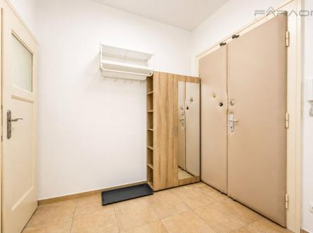 Pronájem bytu, 2+kk, 42 m²