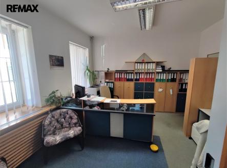 kancelář v 1.NP | Prodej - dům/vila, 220 m²