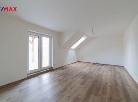 Prodej bytu, 1+kk, 65 m²