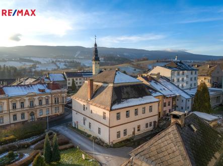 dji-20241125144912-0054-d-3.jpg | Prodej - nájemní dům, 444 m²