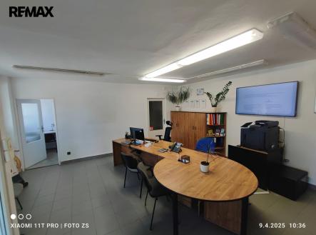 1745272795565.jpg | Prodej - obchodní prostor, 41 m²